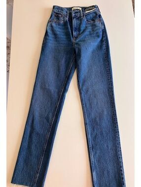 NWT Abercrombie & Fitch Ultra High Rise 90's Curve Love Straight Jeans Size 24R